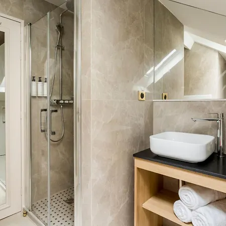 Merveil - Luxury Suite - Champs Elysees - St Cyr I Parijs Buitenkant foto
